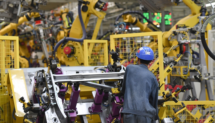 新華社評論員:勠力同心書寫高質量發展新篇章 ——貫徹落實全國兩會精神