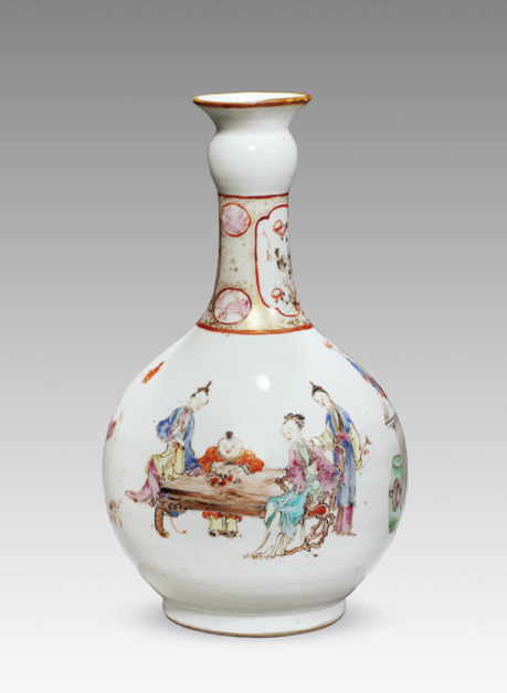 “外銷瓷”是指我國生產的,專門銷往國外的瓷器,清代“一口通商”時期,中國瓷器遠銷歐美,對歐美人民生活影響深遠。這一時期輸出的瓷器種類眾多,有粉彩、廣彩、青花、五彩等,器物造型及紋飾圖案既保留了中國制瓷藝術的傳統特征,又汲取了歐美的藝術精華,從而燒制出了大量精美的瓷器。圖為清雍正廣彩人物紋長頸瓶。(來源:廣州十三行博物館)